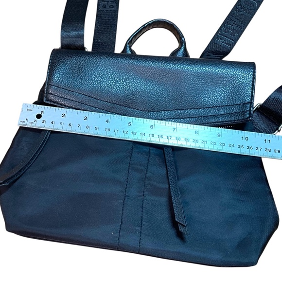 BOTKIER NEW YORK Trigger Mini Black Backpack Nylon & Vegan Leather - Picture 6 of 12